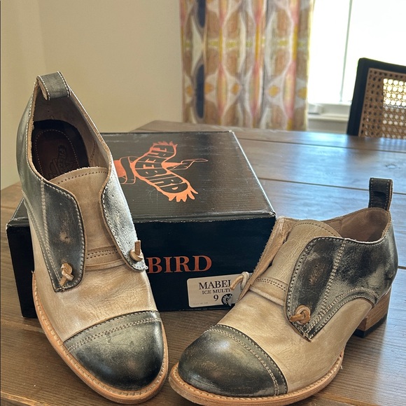 freebird Shoes - Freebird Black and Tan Leather Oxfords